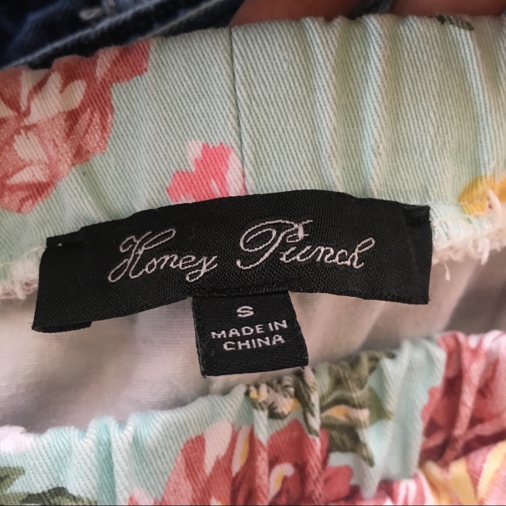 Honey Punch Floral Denim Shorts - Picture 6 of 6
